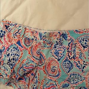Lilly Pulitzer Walsh short